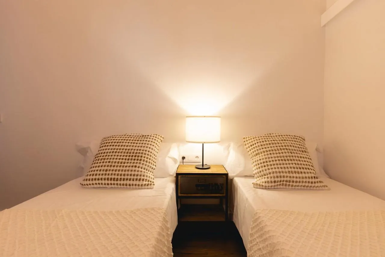 Bravissimo Cort Reial Entresol B Appartement Gerona