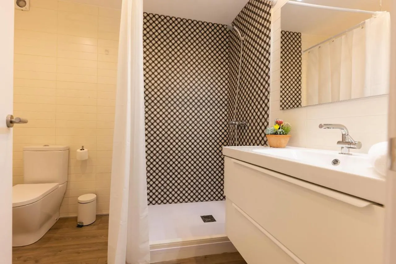 Apartament Bravissimo Cort Reial Entresol B Girona Hiszpania